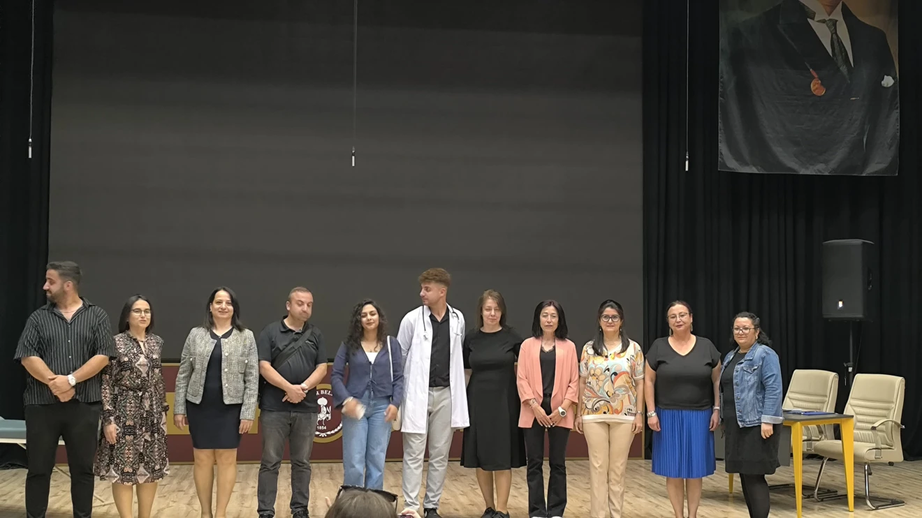 UMUDA DOKUNAN ELLER(HEMŞİRELİK VE MEME KANSERİ DENEYİMİ)
